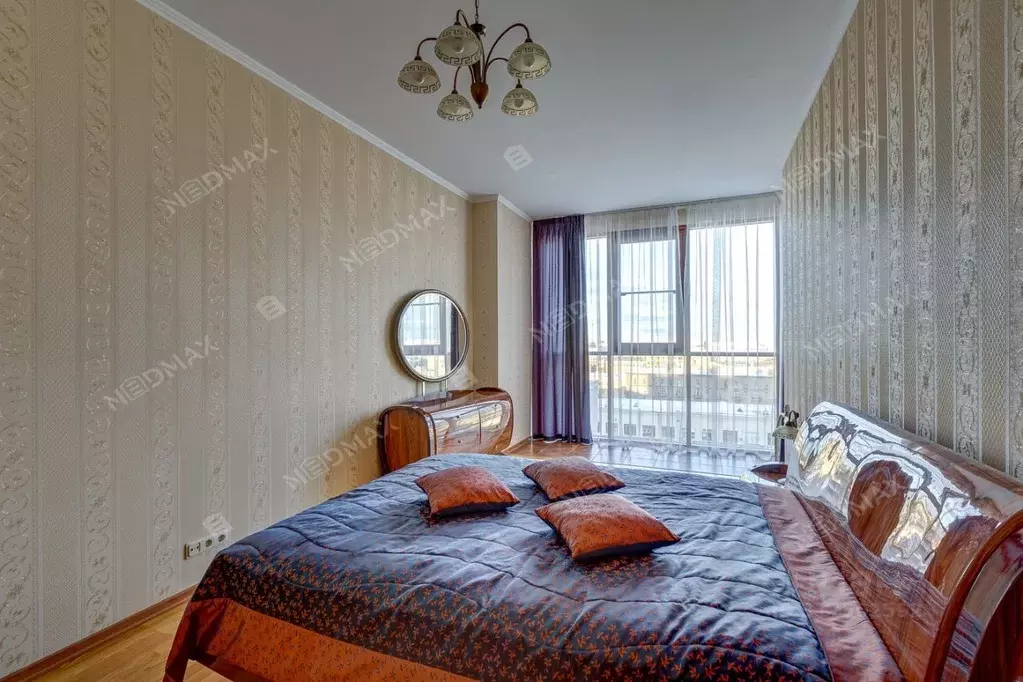 3-к кв. Санкт-Петербург Каменноостровский просп., 40а (130.1 м) - Фото 0