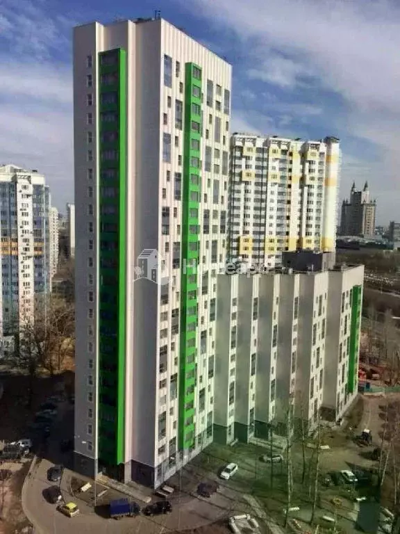 Продается 3-комнатная квартира - Фото 1