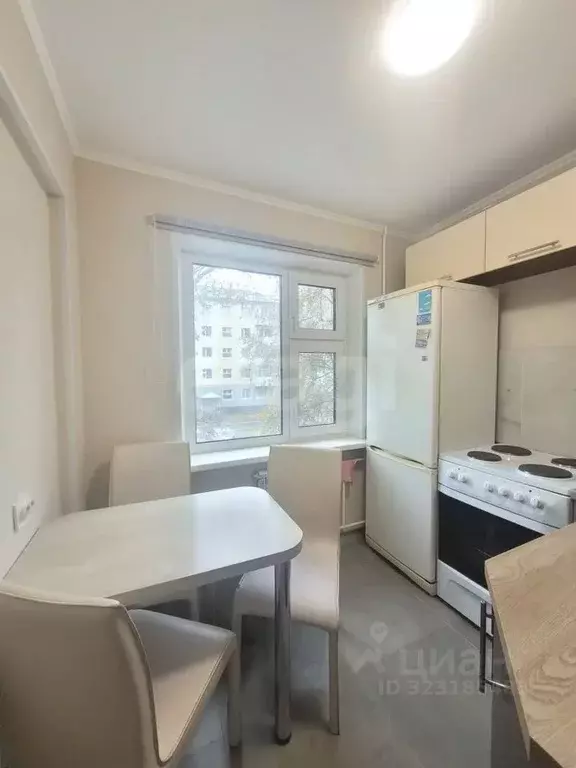 2-к кв. Ханты-Мансийский АО, Нижневартовск ул. Мира, 58А (43.8 м) - Фото 1