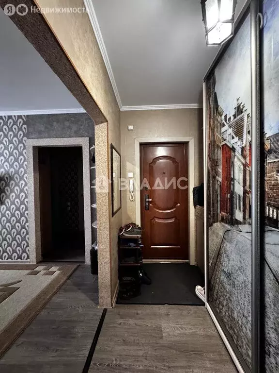 3-комнатная квартира: Белгород, улица Есенина, 56 (68.3 м) - Фото 0