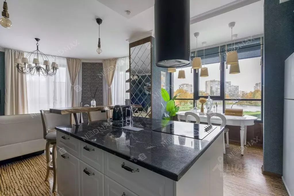 2-к кв. Санкт-Петербург ул. Жукова, 1 (71.0 м) - Фото 1