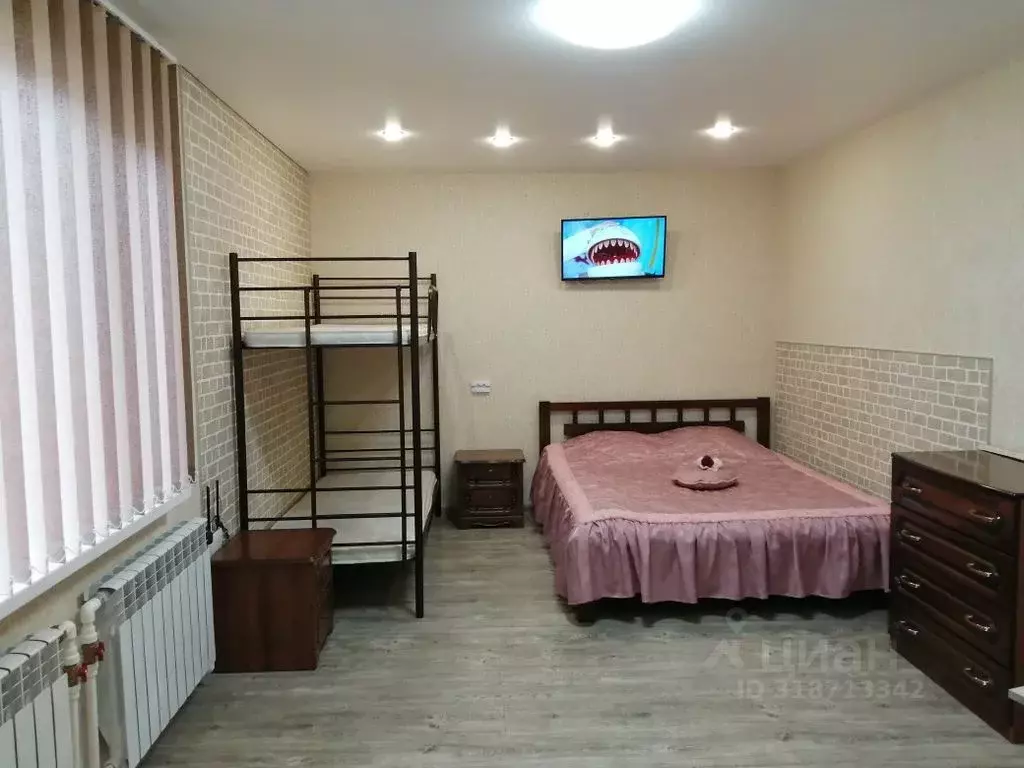 Дом в Краснодарский край, Ейск Железнодорожная ул., 37 (24 м) - Фото 1