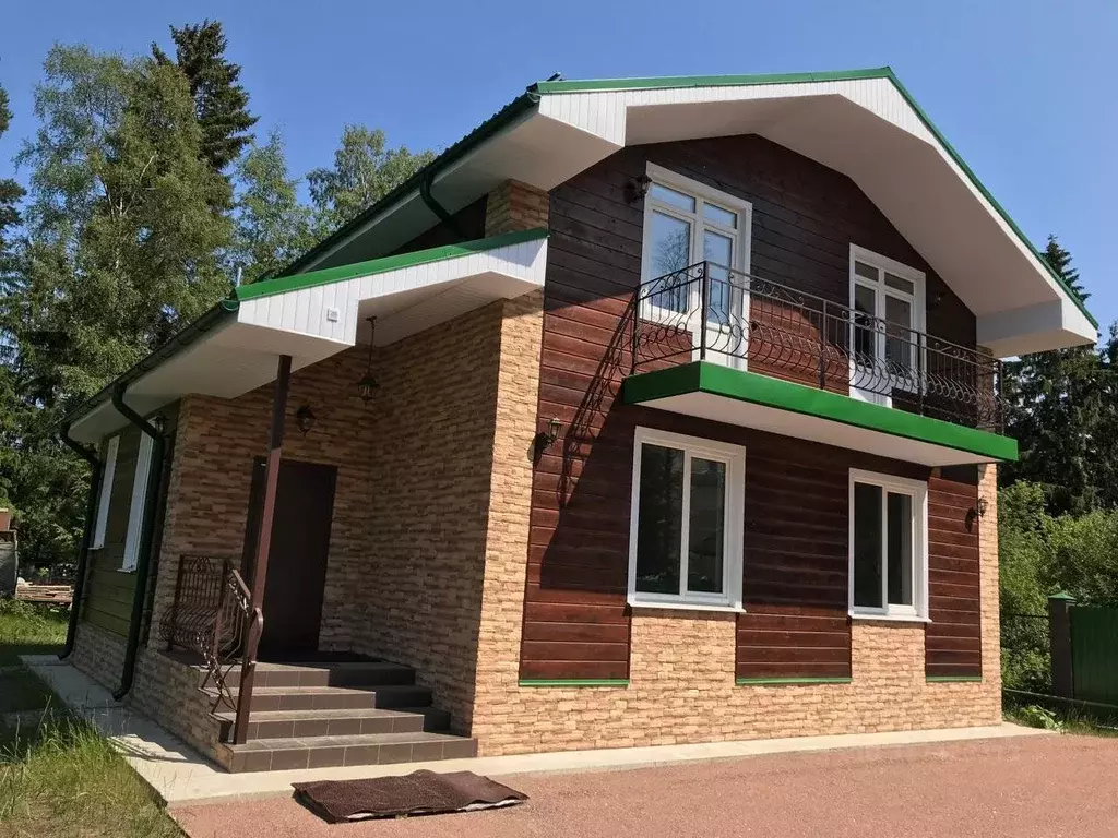 Дом в Ленинградская область, Всеволожск Комсомольский пер., 10 (138 м) - Фото 0