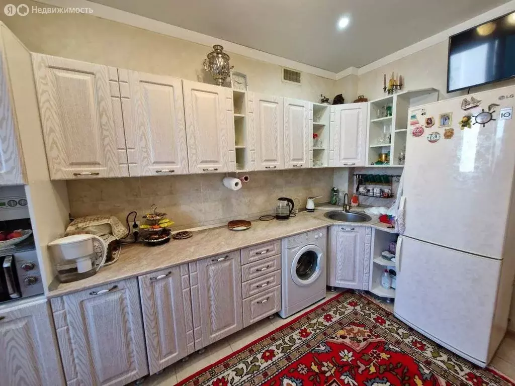 2-комнатная квартира: Ессентуки, улица Маяковского, 17 (56.26 м) - Фото 1
