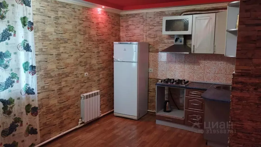 Дом в Волгоградская область, Волгоград Челябинская ул. (90 м) - Фото 1
