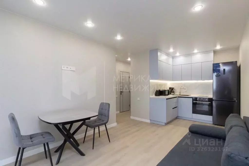 1-к кв. Тюменская область, Тюмень ул. Николая Глебова, 3 (40.0 м) - Фото 1