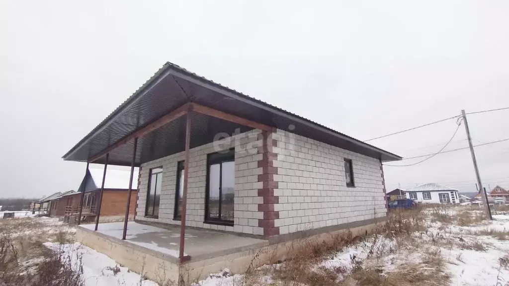 Дом в Башкортостан, Уфимский район, Кирилловский сельсовет, д. ... - Фото 0