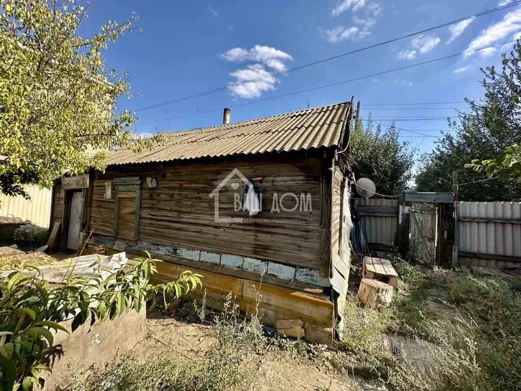 Дом в Астраханская область, Ахтубинск ул. Энгельса, 16 (23 м) - Фото 0