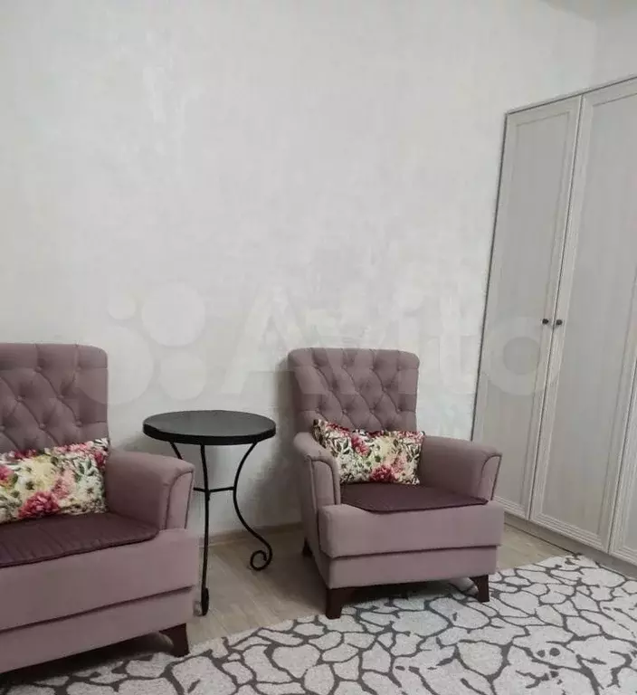 1-к. квартира, 40 м, 2/18 эт. - Фото 1
