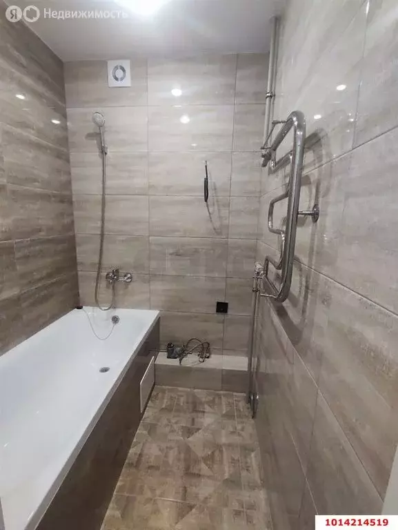 3-комнатная квартира: Краснодар, Уральская улица, 17 (51 м) - Фото 0