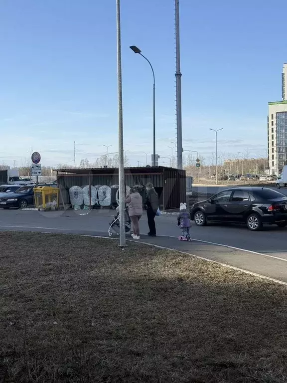 Торговая площадь 87м2 (подходит под общепит) остан - Фото 0