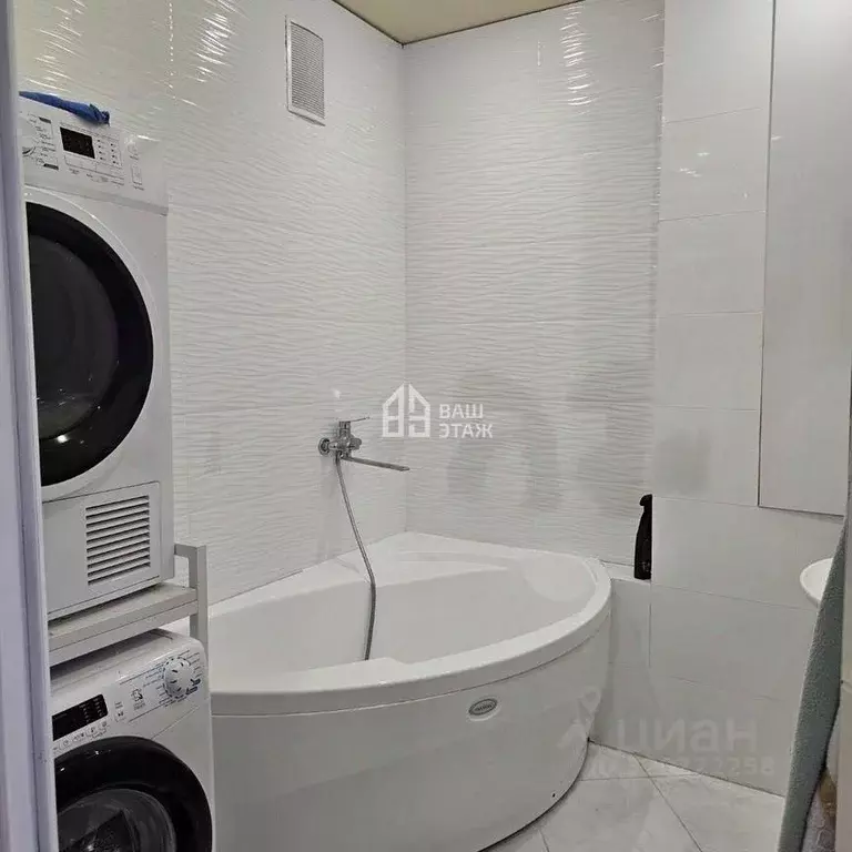 3-к кв. Калужская область, Калуга ул. Генерала Попова, 10 (100.0 м) - Фото 1