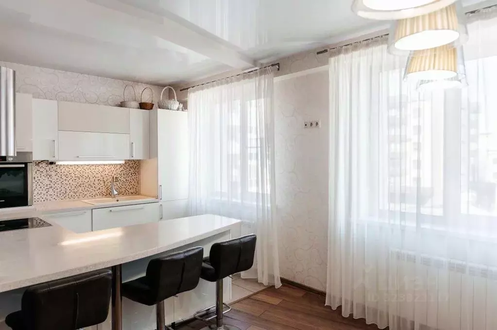 4-к кв. Иркутская область, Иркутск ул. Сурикова, 6 (130.0 м) - Фото 1