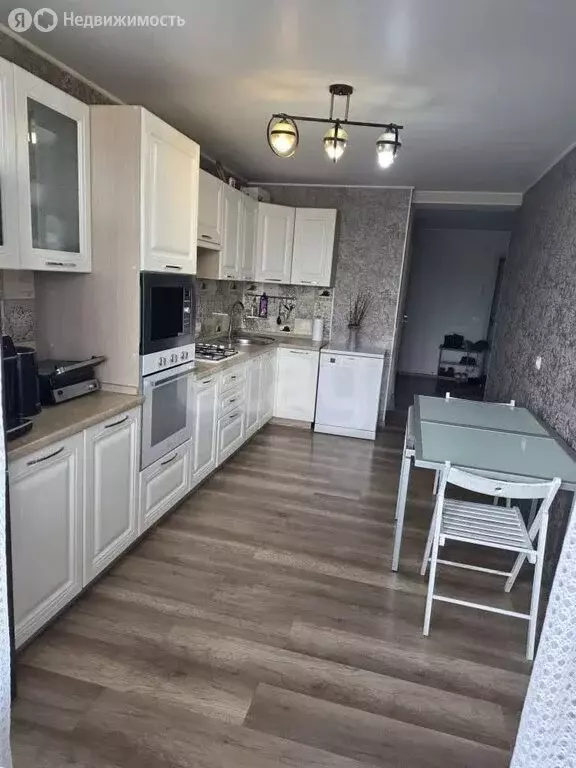 3-комнатная квартира: Нефтекамск, улица Ленина, 25 (67.4 м) - Фото 1