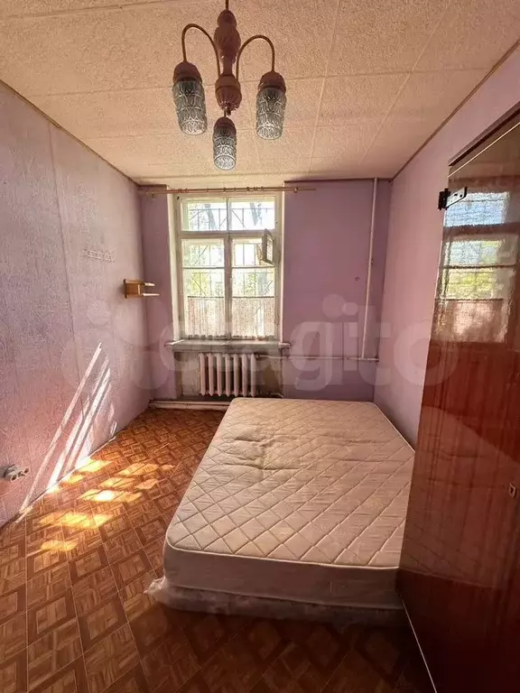 Комната 13,5 м в 2-к., 1/2 эт. - Фото 0