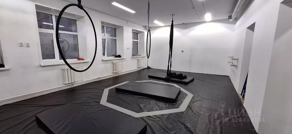 Торговая площадь в Пермский край, Пермь ул. Ивана Франко, 46 (257 м) - Фото 2