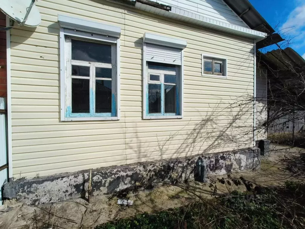 Дом в Краснодарский край, Лабинск ул. Карла Маркса (24 м) - Фото 0