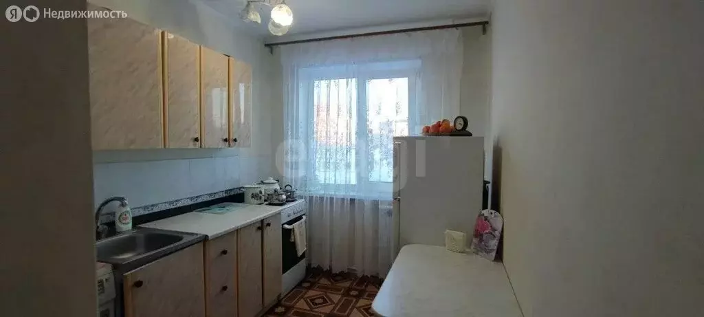 2-комнатная квартира: Усть-Катав, 2-й микрорайон, 20 (43.9 м) - Фото 1