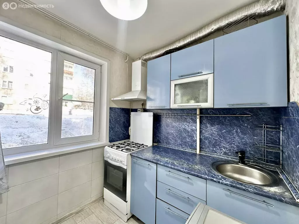 3-комнатная квартира: Киров, улица Чапаева, 49 (58.5 м) - Фото 1