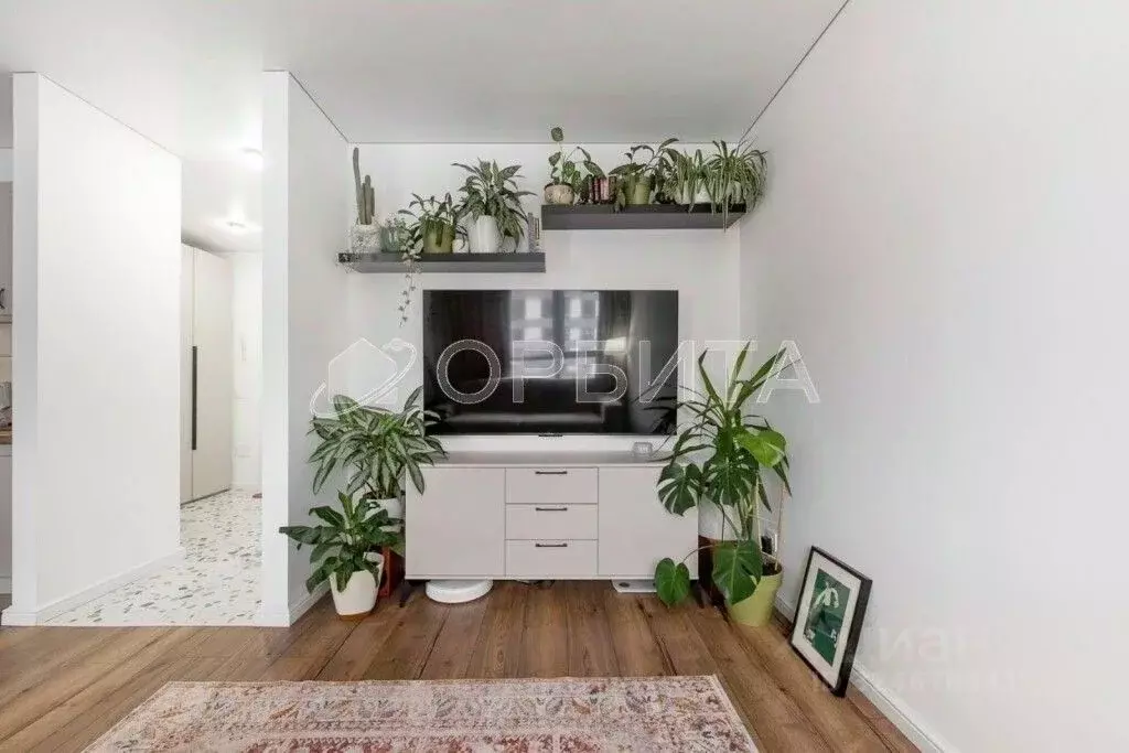 Студия Тюменская область, Тюмень Рощино мкр, ул. Александра ... - Фото 1