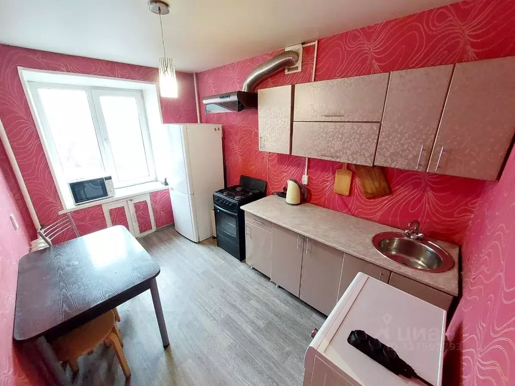 3-к кв. Челябинская область, Челябинск просп. Ленина, 23 (56.0 м) - Фото 1