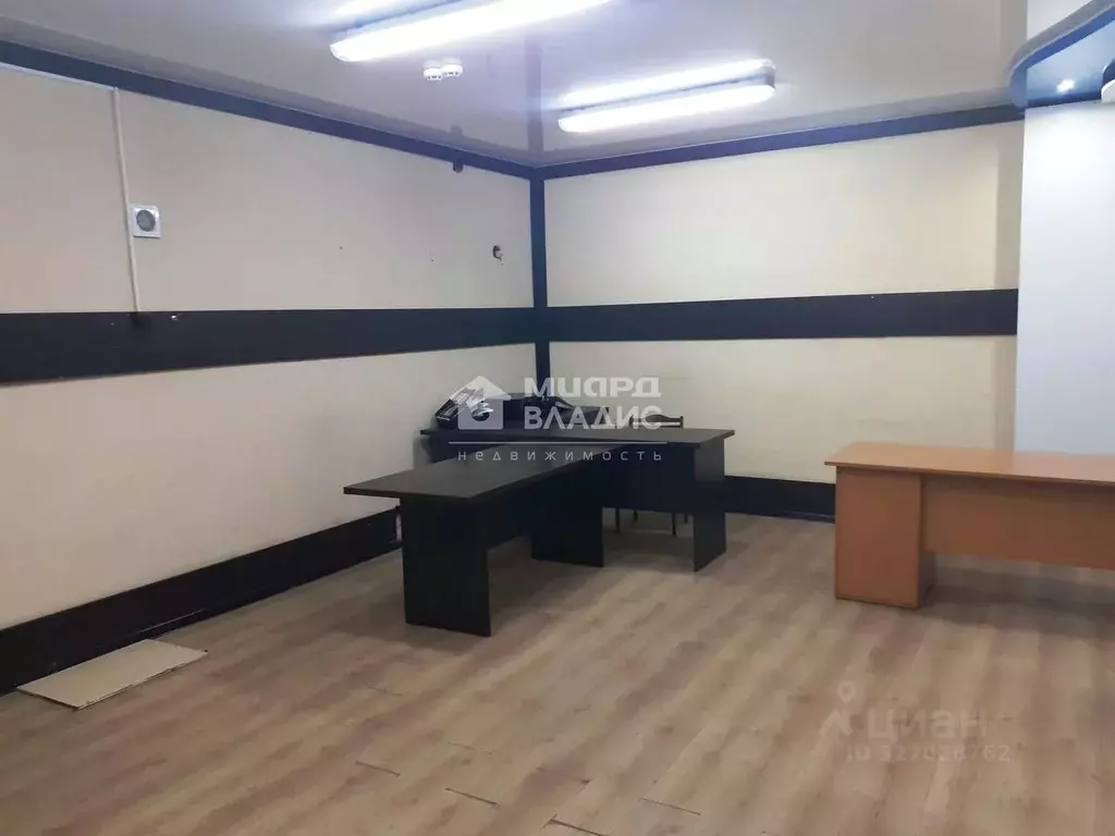 Помещение свободного назначения в Омская область, Омск Нефтезаводская ... - Фото 1