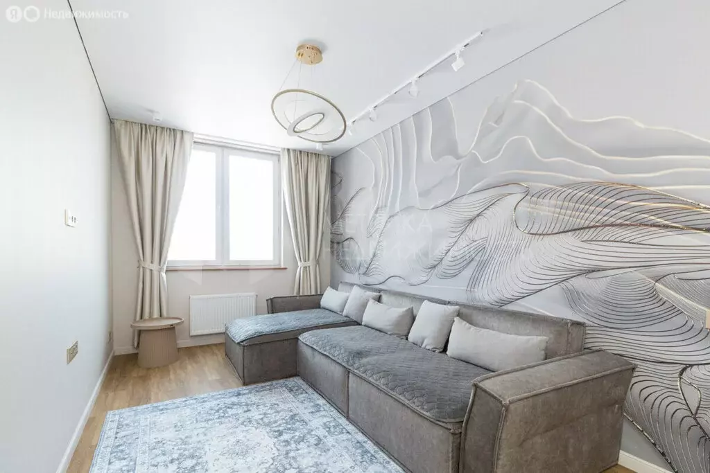 2-комнатная квартира: Тюмень, улица Менжинского, 60 (54.7 м) - Фото 1