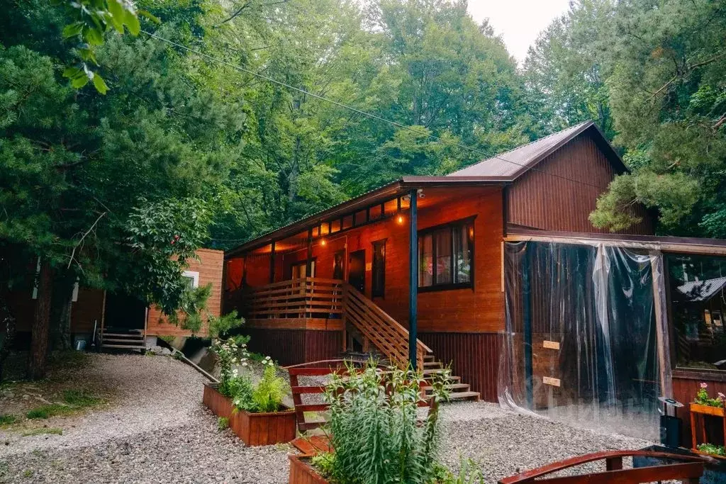 Дом в Карачаево-Черкесия, Зеленчукский район, с. Архыз  (72 м) - Фото 1