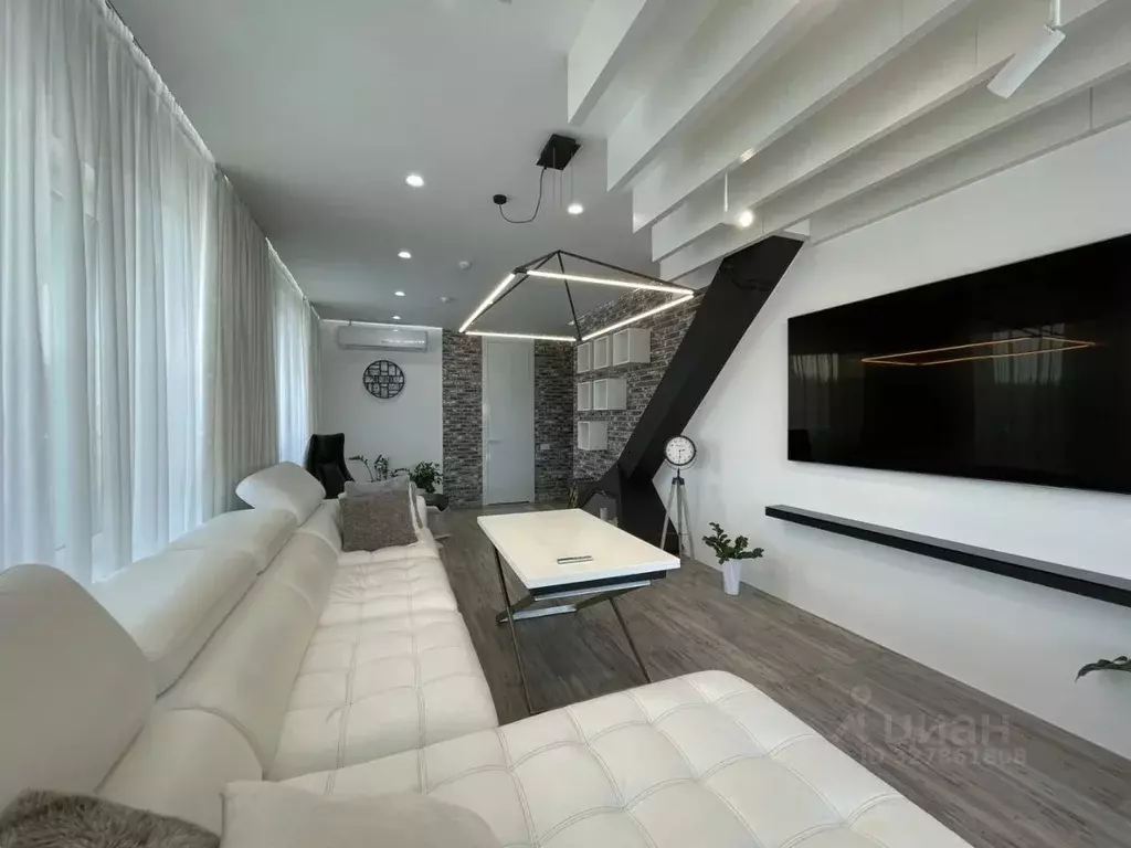 2-к кв. Московская область, Химки Клязьма-Старбеево мкр, Международный ... - Фото 1