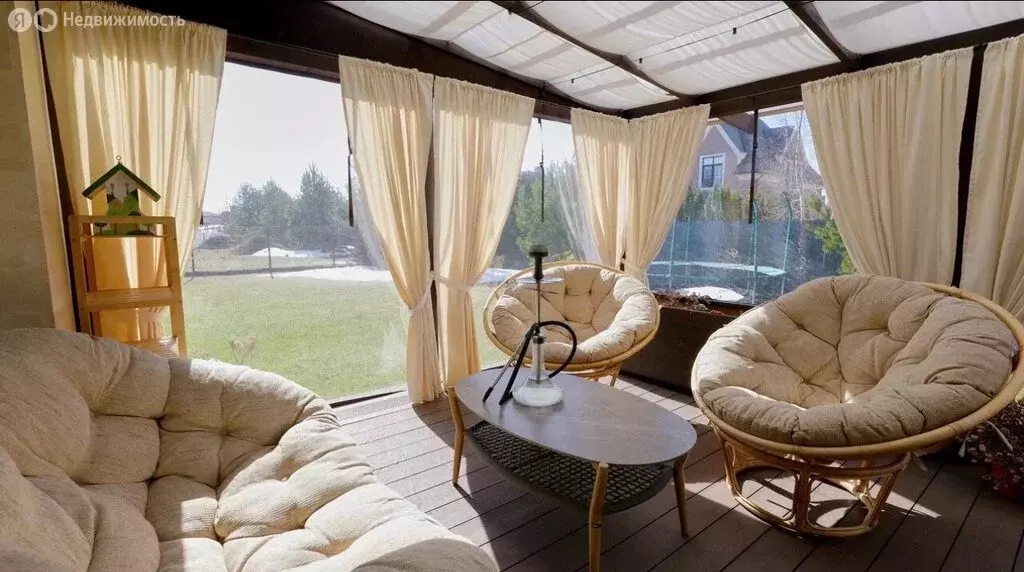 Дом в деревня Покровское, Узорная улица, 24 (300 м) - Фото 1