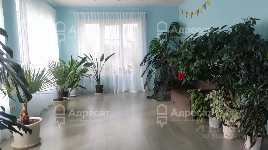 Дом в Волгоградская область, Среднеахтубинский район, Куйбышевское ... - Фото 0