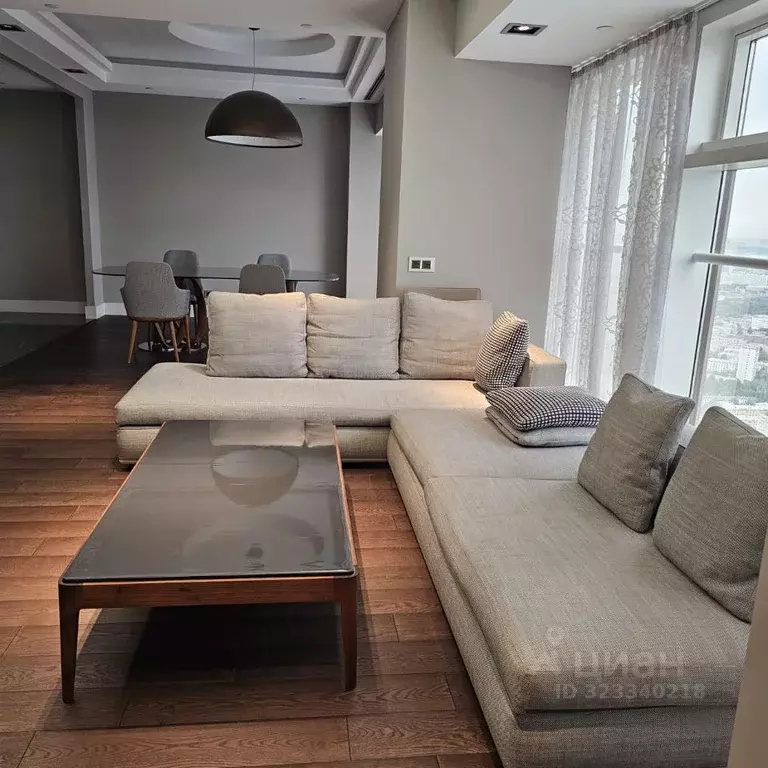 2-к кв. Москва 1-й Красногвардейский проезд, 15 (100.0 м) - Фото 1