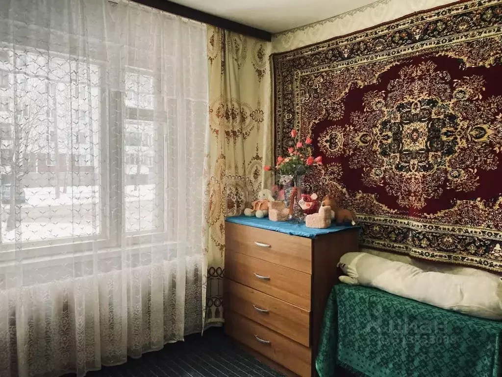 3-к кв. Псковская область, Печоры Вокзальная ул., 14 (66.7 м) - Фото 0