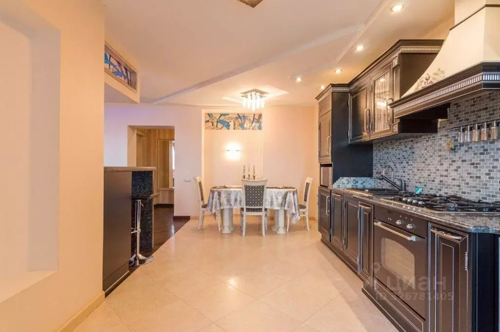 3-к кв. Вологодская область, Вологда ул. Леденцова, 7А (153.4 м) - Фото 1