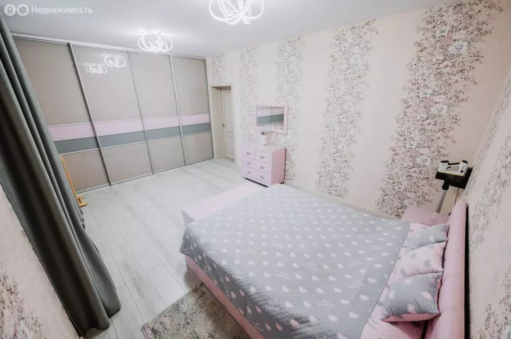Дом в Петергоф, Санкт-Петербургское шоссе, 130к42 (425 м) - Фото 1