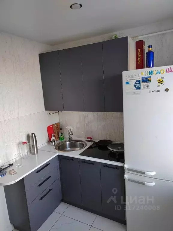 2-к кв. Красноярский край, Красноярск ул. Попова, 8А (44.8 м) - Фото 0