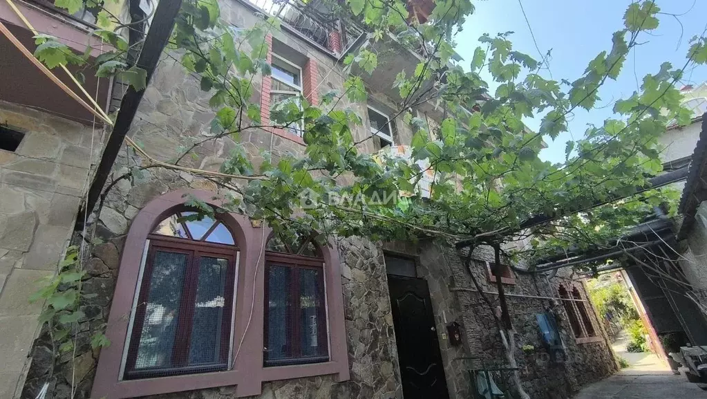 6-к кв. Крым, Алушта ул. Пуцатова, 10 (212.4 м) - Фото 1