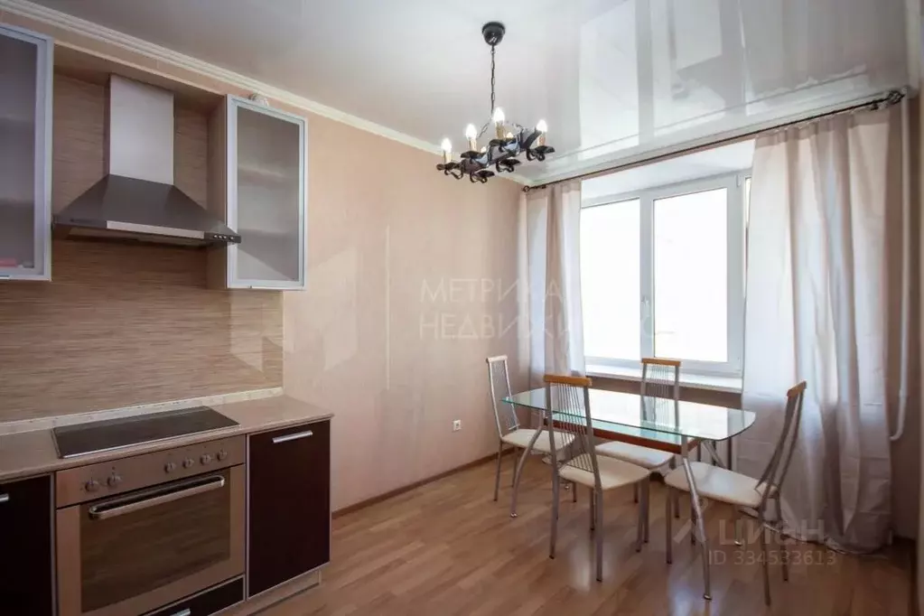 3-к кв. Тюменская область, Тюмень ул. Мориса Тореза, 1 (88.7 м) - Фото 1