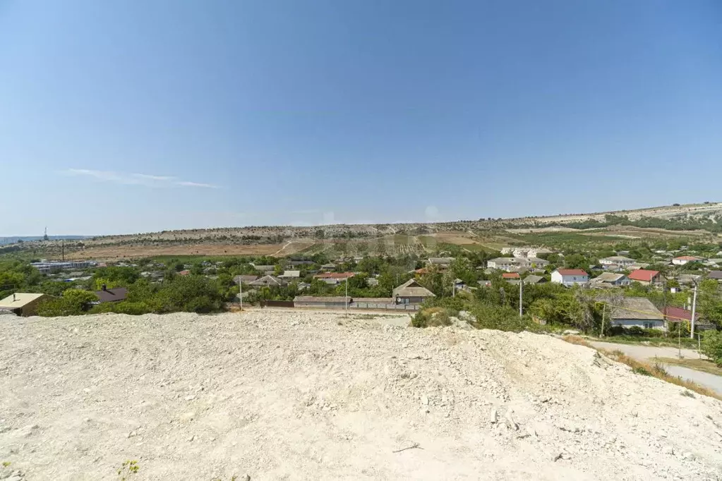 Участок в Крым, Бахчисарайский район, Куйбышевское с/пос, с. Танковое ... - Фото 1