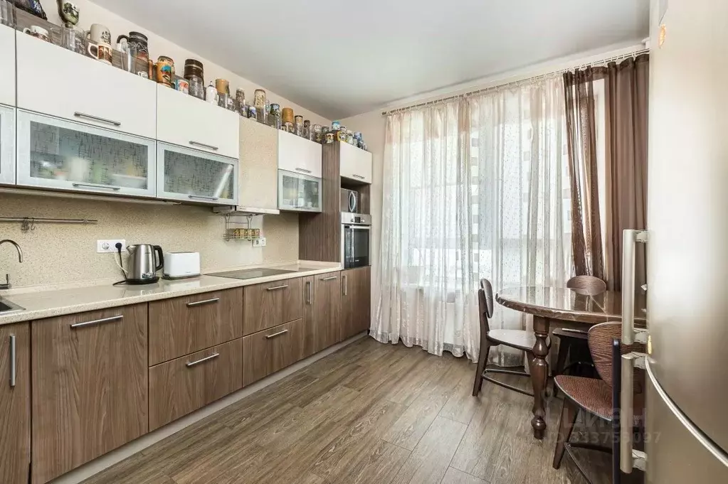 3-к кв. Москва ул. Саларьевская, 10к1 (71.4 м) - Фото 1