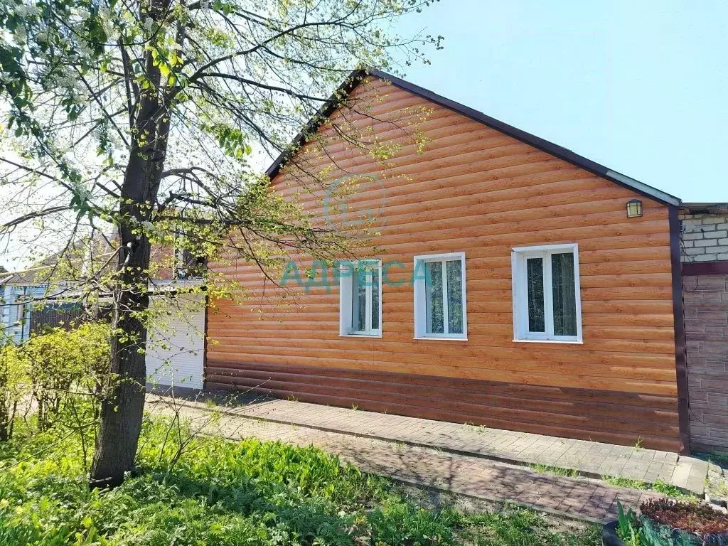 Дом в Белгородская область, Новооскольский муниципальный округ, с. ... - Фото 1