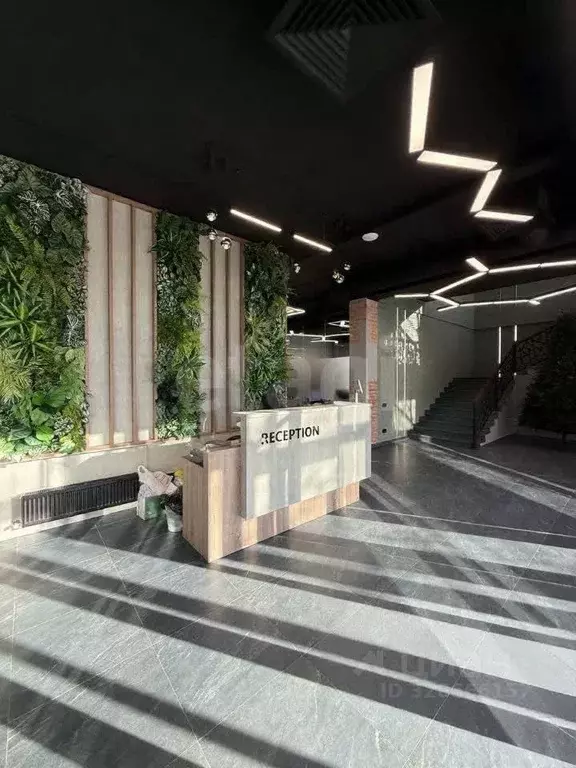 Офис в Крым, Симферопольский район, с. Мирное ул. Марчика (500 м) - Фото 1