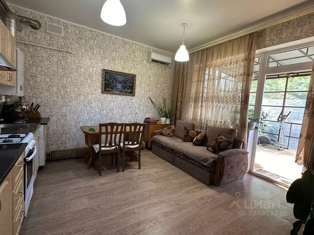 Дом в Краснодарский край, Армавир ул. Каспарова (120 м) - Фото 2