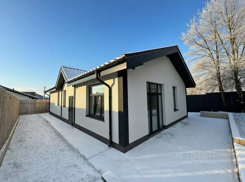 Дом в Свердловская область, Сысертский муниципальный округ, пос. ... - Фото 1