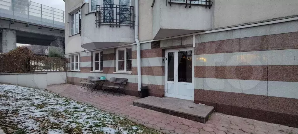 Помещение свободного назначения в парковой зоне, 112.3 кв.м, ... - Фото 1