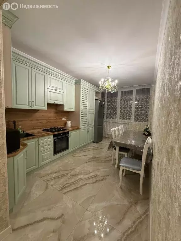 2-комнатная квартира: Владикавказ, проспект Коста, 288А (75 м) - Фото 1