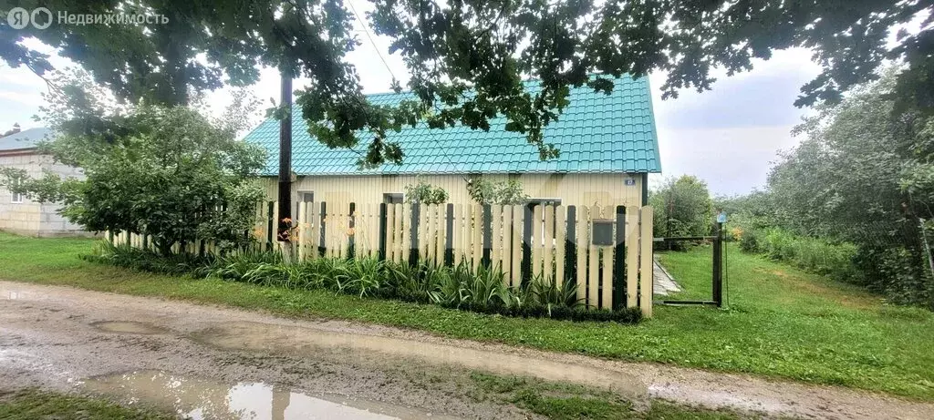 Дом в Липецкая область, Добровский муниципальный округ, село Большой ... - Фото 1