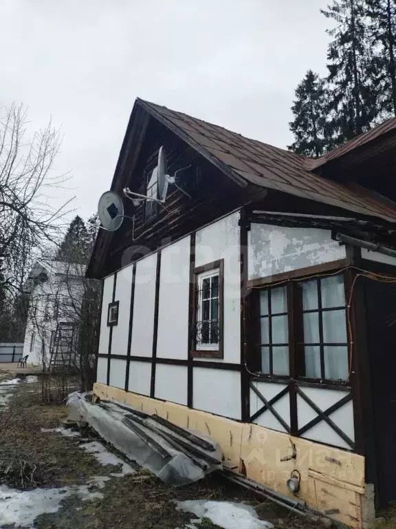 Дом в Ленинградская область, Гатчинский муниципальный округ, Сиверский ... - Фото 1