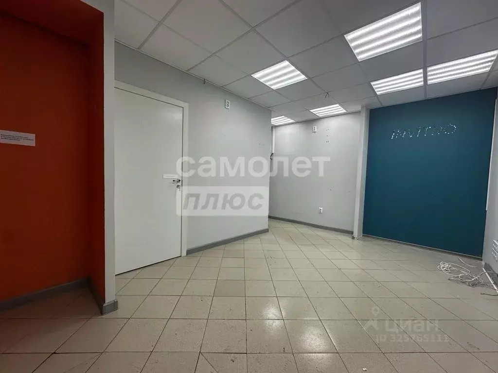 Офис в Челябинская область, Троицк ул. Имени Степана Разина, 35А (46 ... - Фото 2