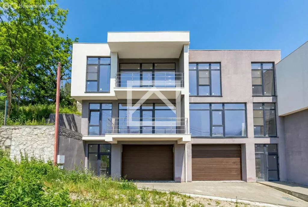 Дом в Ялта, улица имени Джафера Сейдамета (150 м) - Фото 1